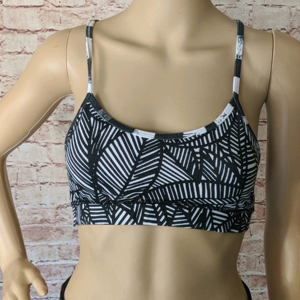 LULULEMON ATHLETIC TOP BRA